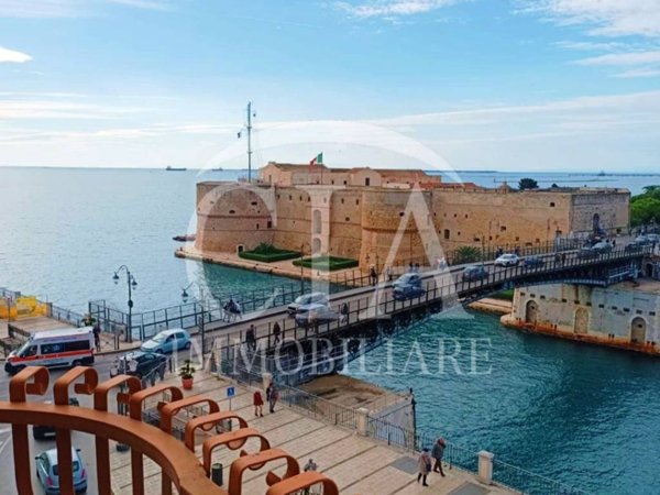 appartamento in affitto a Taranto in zona Borgo