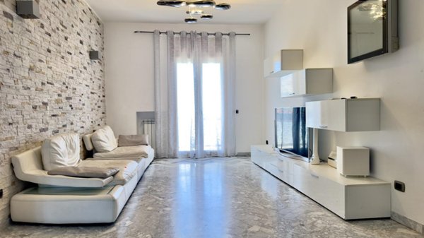 appartamento in affitto a Taranto in zona Borgo