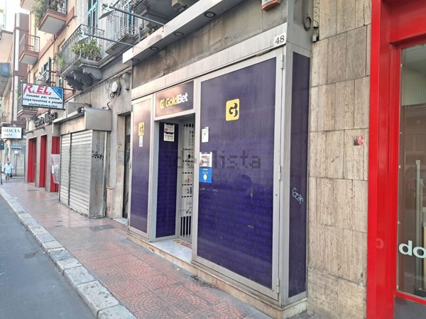 locale commerciale in affitto a Taranto in zona Tre Carrare-Battisti