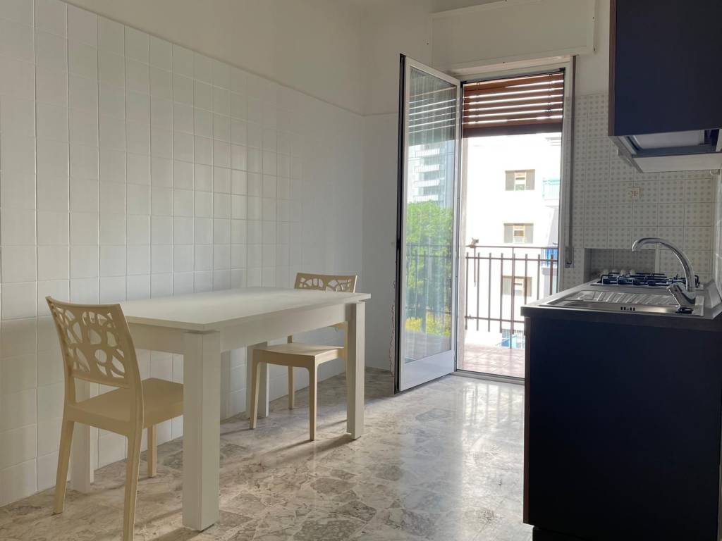 appartamento in affitto a Taranto in zona Italia-Montegranaro