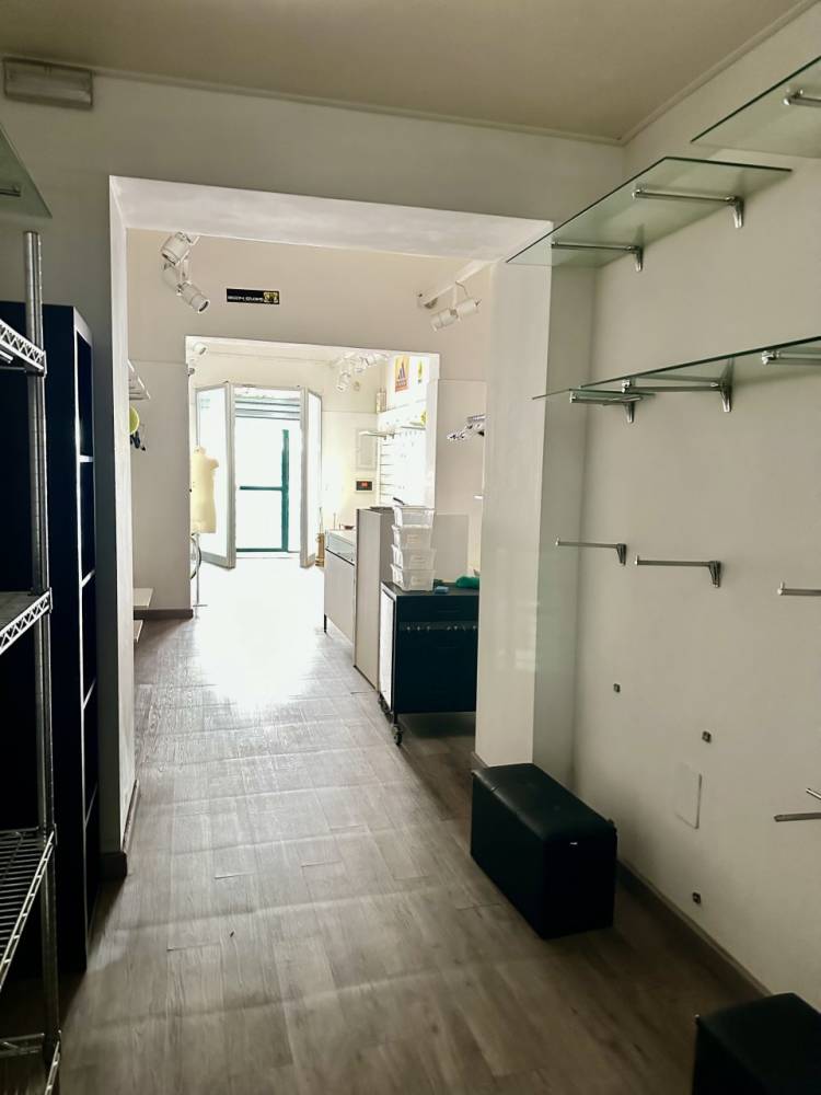 locale commerciale in affitto a Taranto in zona Borgo