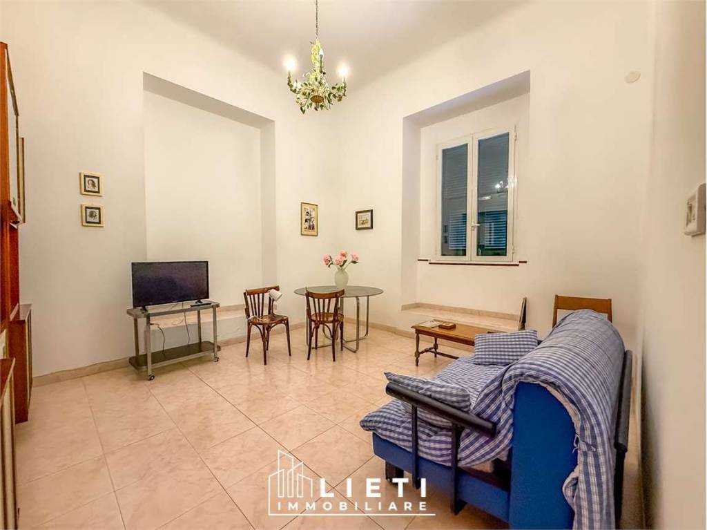 appartamento in affitto a Taranto in zona Borgo