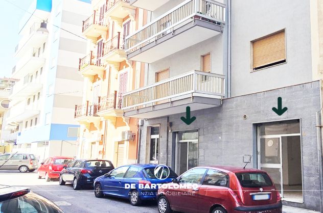 locale commerciale in affitto a Taranto in zona Tre Carrare-Battisti