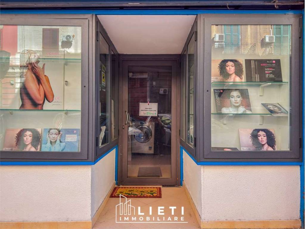 negozio in affitto a Taranto in zona Borgo