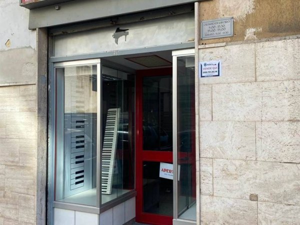 negozio in affitto a Taranto in zona Italia-Montegranaro
