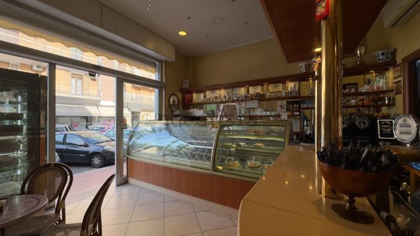 negozio in affitto a Taranto