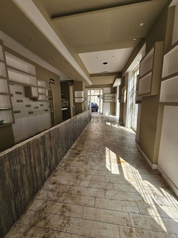 locale commerciale in affitto a Taranto in zona Borgo