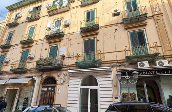 locale commerciale in affitto a Taranto