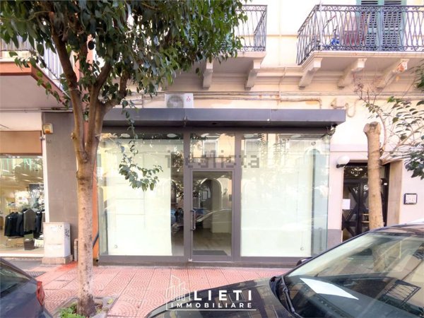 locale commerciale in affitto a Taranto in zona Borgo