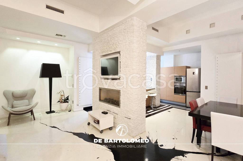 appartamento in affitto a Taranto in zona Borgo