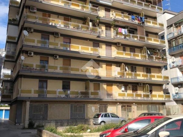 appartamento in affitto a Taranto in zona Italia-Montegranaro