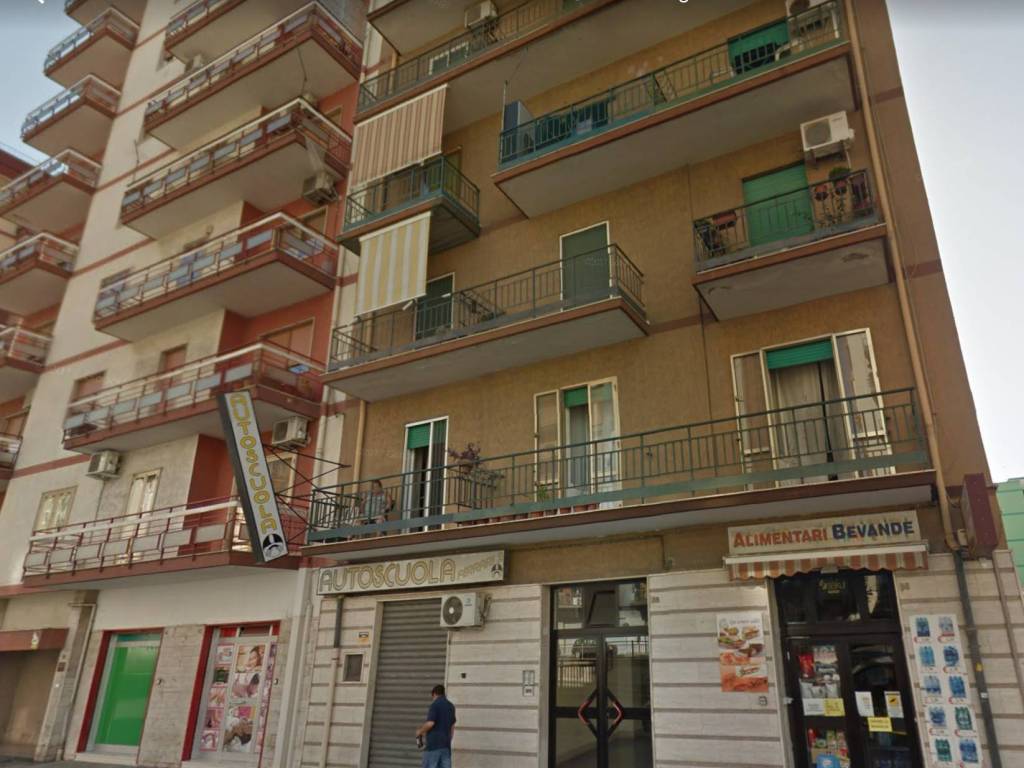 appartamento in affitto a Taranto in zona Italia-Montegranaro