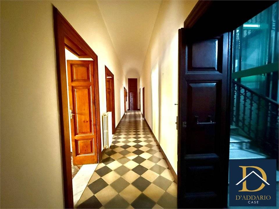 appartamento in affitto a Taranto in zona Borgo