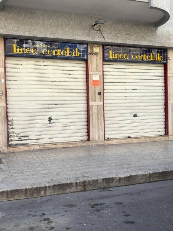 negozio in affitto a Taranto in zona Borgo