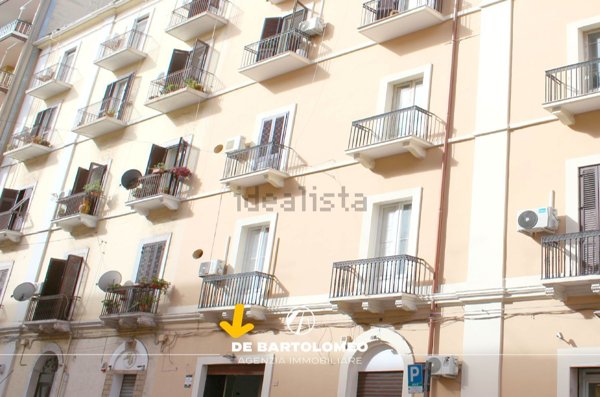 negozio in affitto a Taranto in zona Borgo