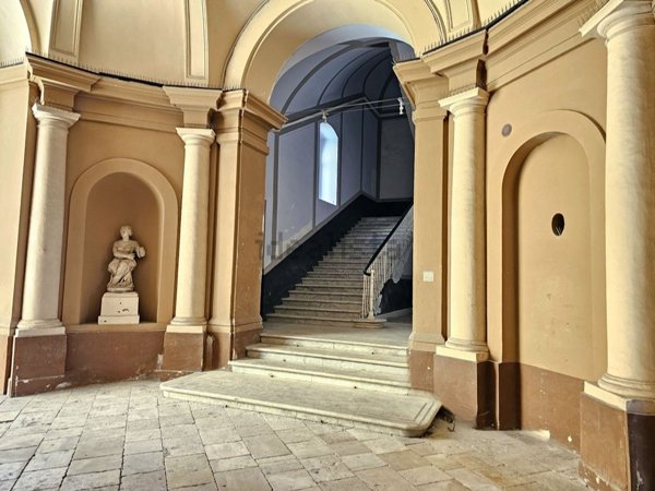 appartamento in affitto a Taranto in zona Borgo