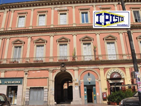 appartamento in affitto a Taranto in zona Borgo