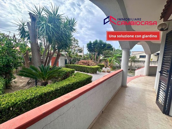 casa indipendente in affitto a Taranto in zona Lama