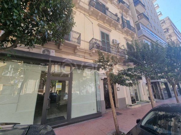 negozio in affitto a Taranto in zona Borgo