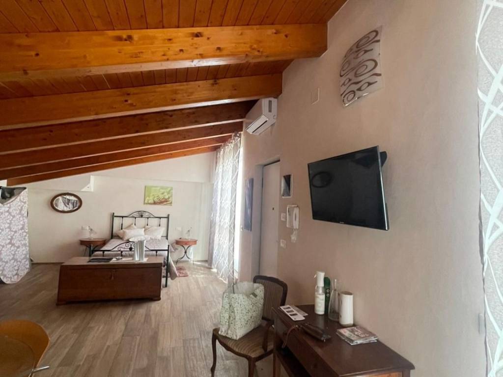 appartamento in affitto a Taranto in zona Borgo Antico