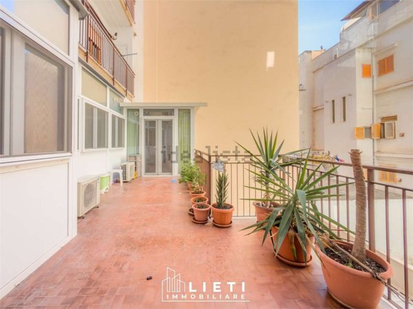 appartamento in affitto a Taranto in zona Borgo