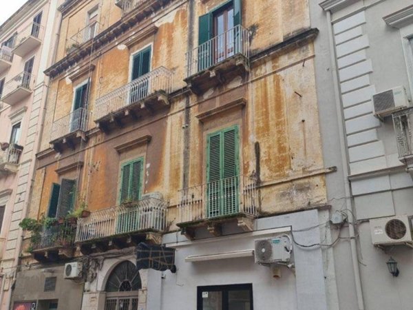 negozio in affitto a Taranto in zona Borgo