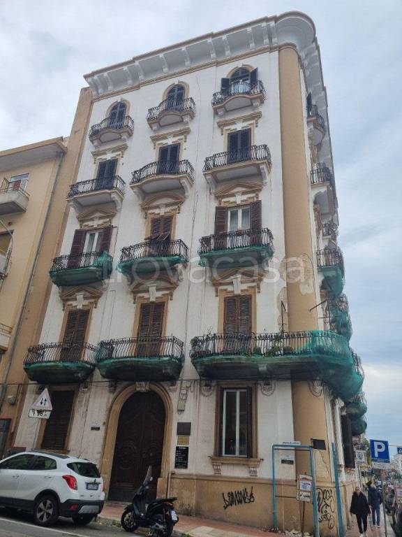 appartamento in affitto a Taranto in zona Borgo