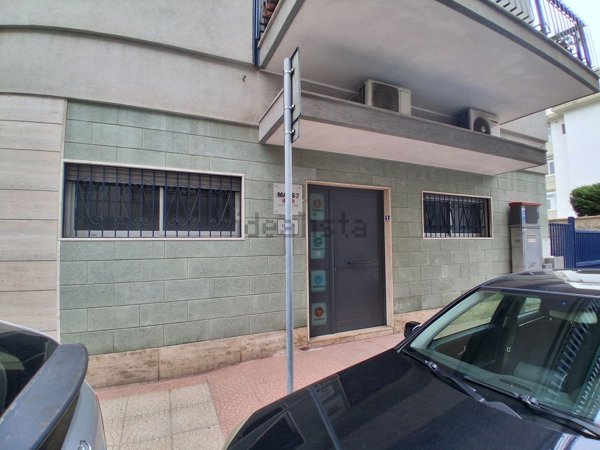ufficio in affitto a Taranto in zona Solito-Corvisea