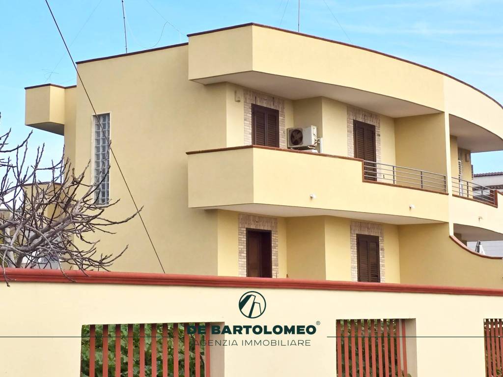 casa indipendente in affitto a Taranto in zona Talsano