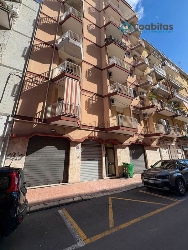 locale commerciale in affitto a Taranto in zona Italia-Montegranaro