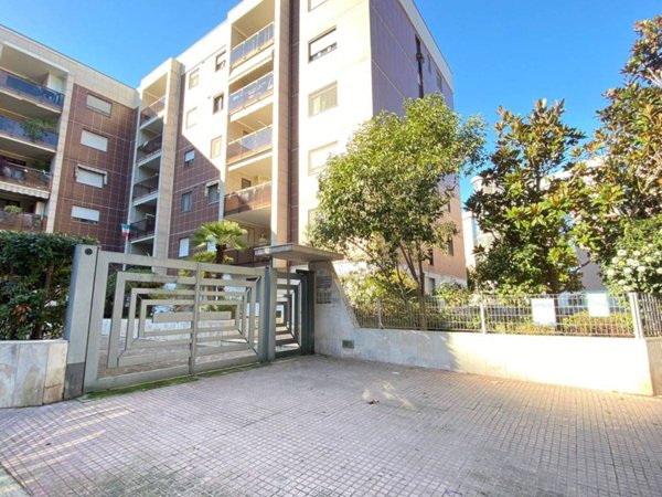 appartamento in affitto a Taranto in zona Tre Carrare-Battisti