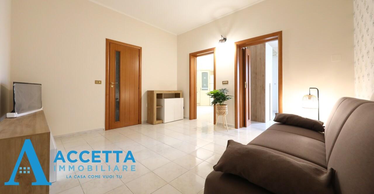 appartamento in affitto a Taranto in zona Tre Carrare-Battisti