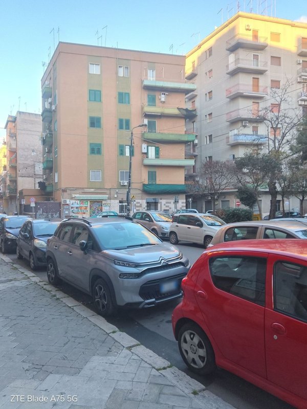 locale commerciale in affitto a Taranto