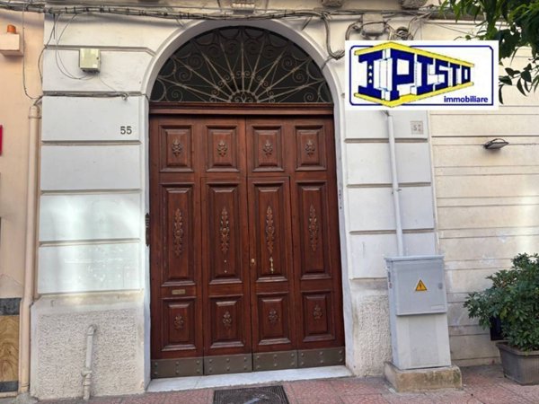 appartamento in affitto a Taranto in zona Borgo