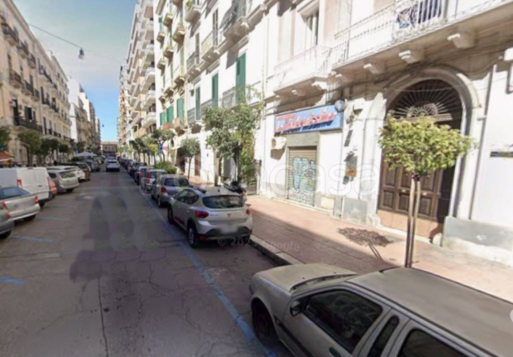 negozio in affitto a Taranto in zona Borgo