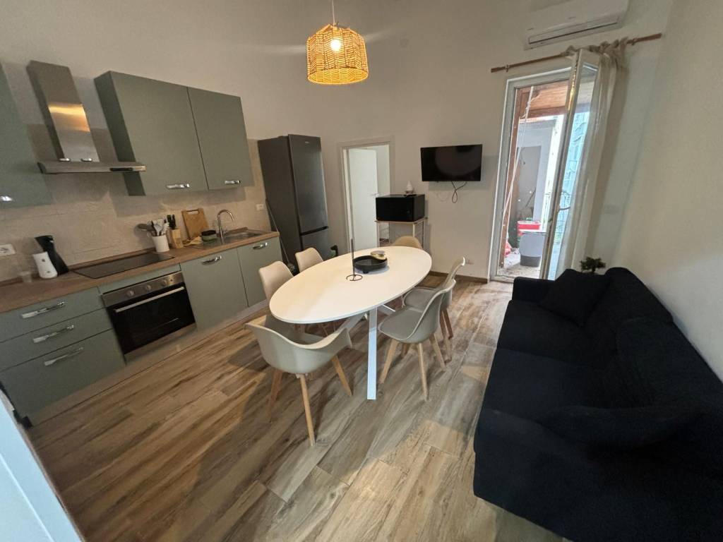 appartamento in affitto a Taranto in zona Borgo