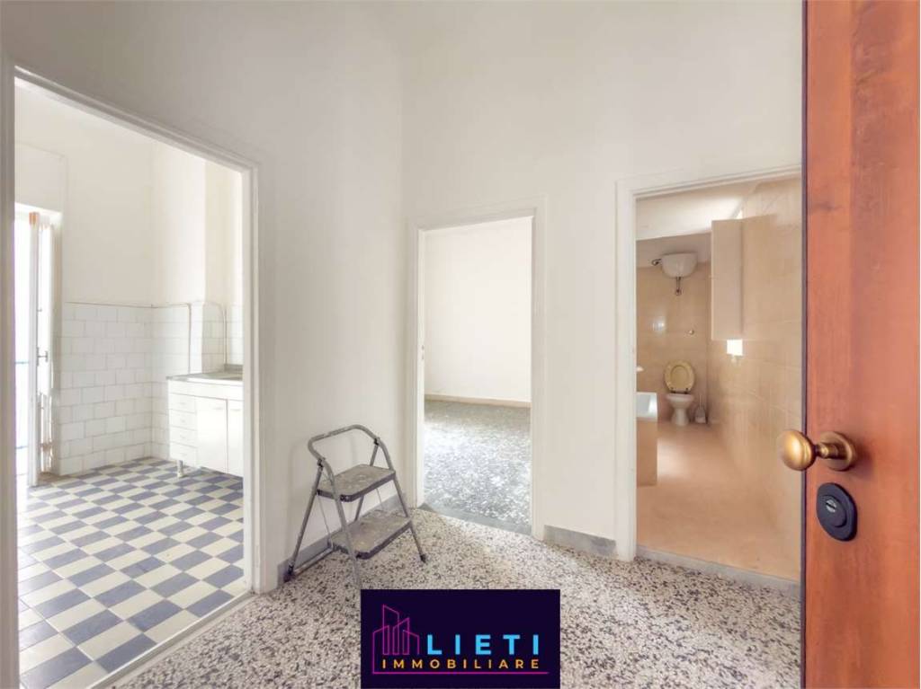 appartamento in affitto a Taranto in zona Borgo