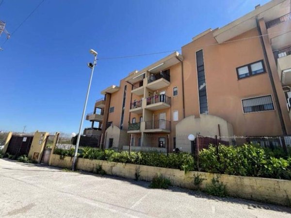 appartamento in affitto a Taranto in zona Tamburi-Croce