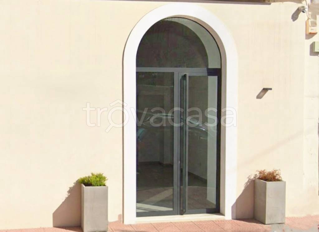 negozio in affitto a Taranto in zona Borgo