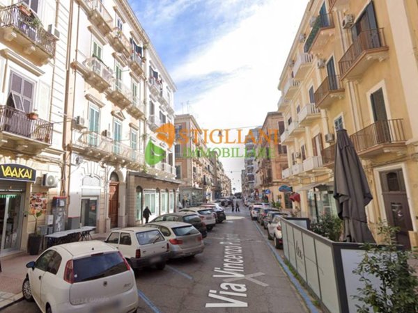 negozio in affitto a Taranto in zona Borgo Antico