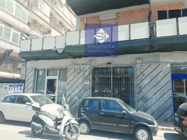 locale commerciale in affitto a Taranto in zona Italia-Montegranaro