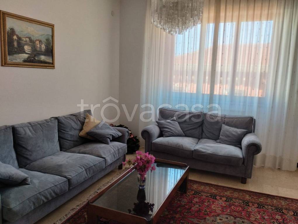 appartamento in affitto a Taranto in zona Borgo