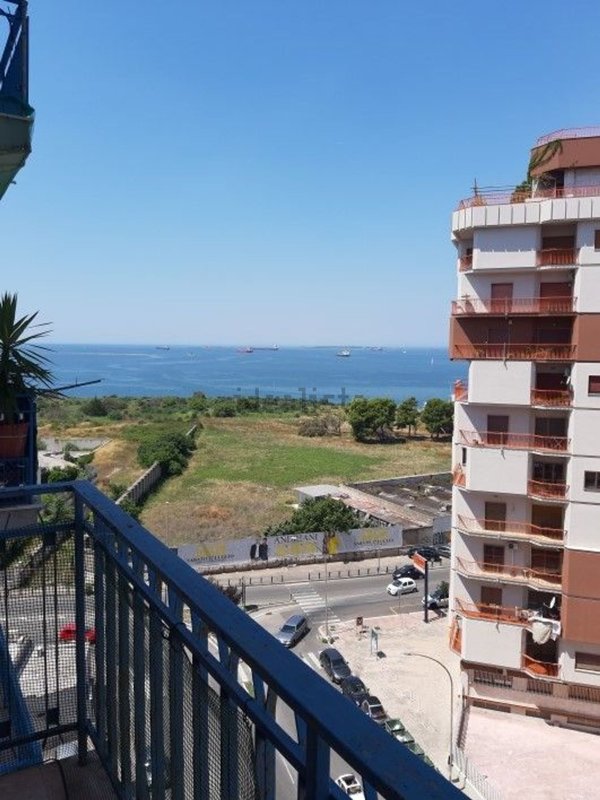 appartamento in affitto a Taranto in zona Italia-Montegranaro