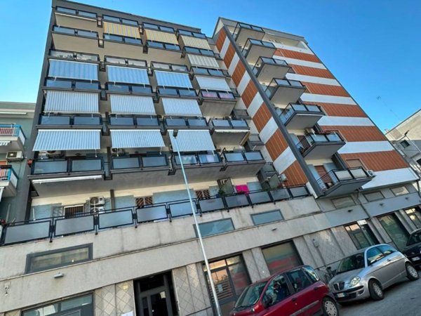appartamento in affitto a Taranto in zona Italia-Montegranaro