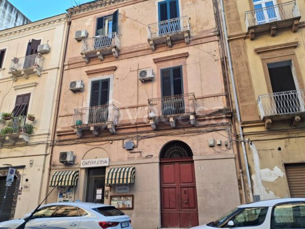 appartamento in affitto a Taranto in zona Borgo