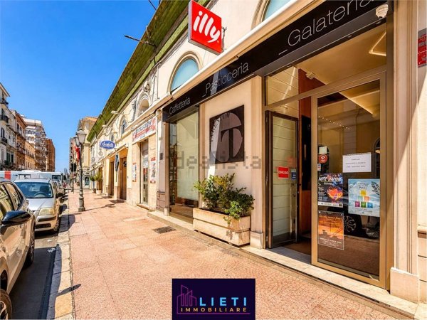 negozio in affitto a Taranto in zona Borgo