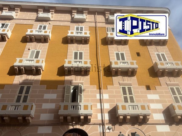 appartamento in affitto a Taranto in zona Borgo