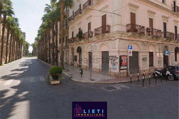 locale commerciale in affitto a Taranto in zona Borgo