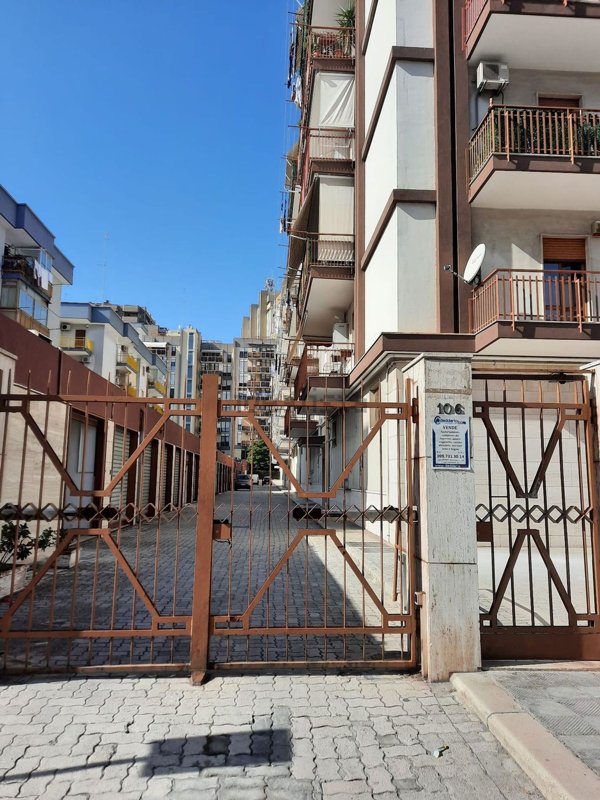 appartamento in affitto a Taranto in zona Tre Carrare-Battisti