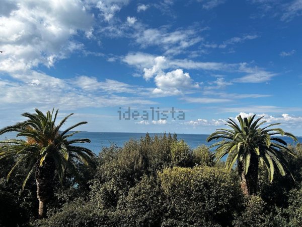 appartamento in affitto a Taranto in zona Borgo